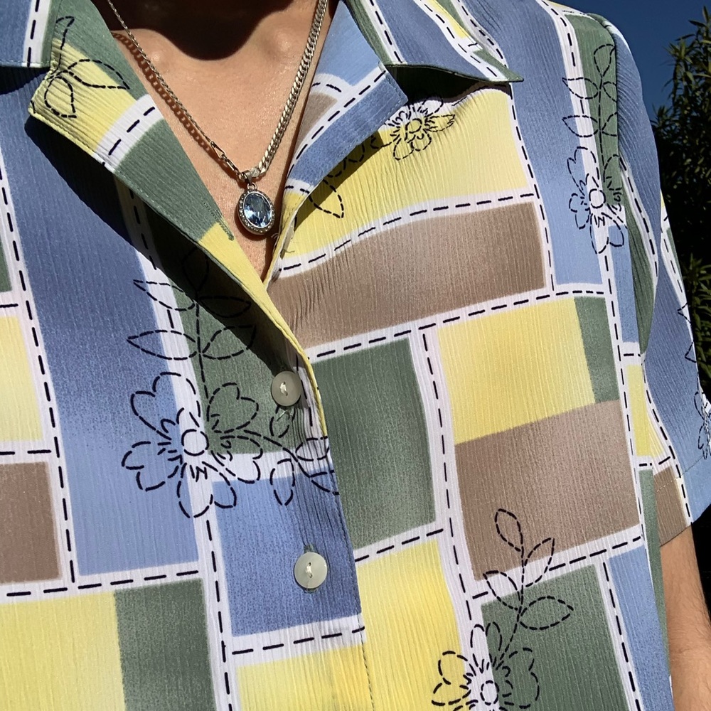 Vintage Artsy Button-up